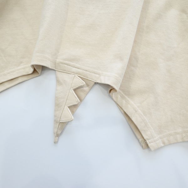 【25FW】恐竜なりきり ロングＴシャツ / アイボリー