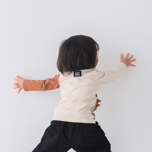 【25FW】恐竜 ロングＴシャツ / アイボリー