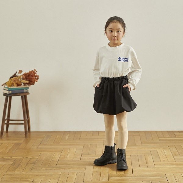 【25FW】FLOWERS L/S Tシャツ / ホワイト