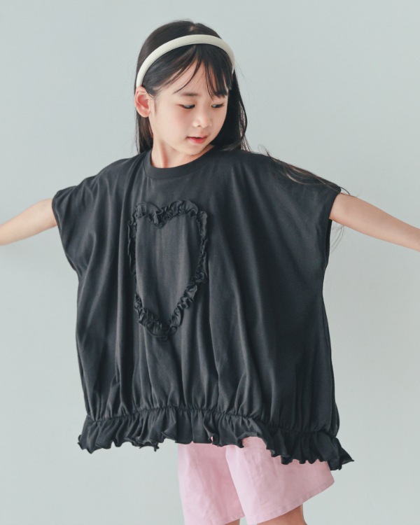 【エヌエイチティー】ハートバルーンＴシャツ / ブラック