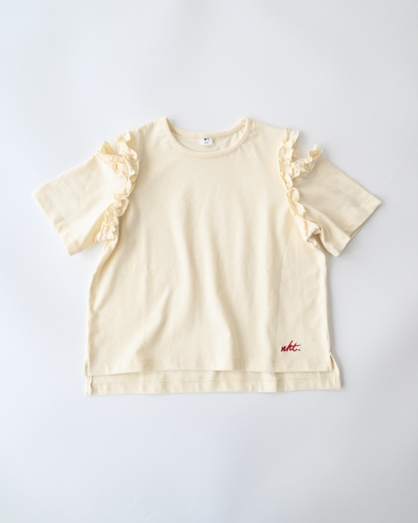 【エヌエイチティー】フリルオフショルダーTシャツ / アイボリー