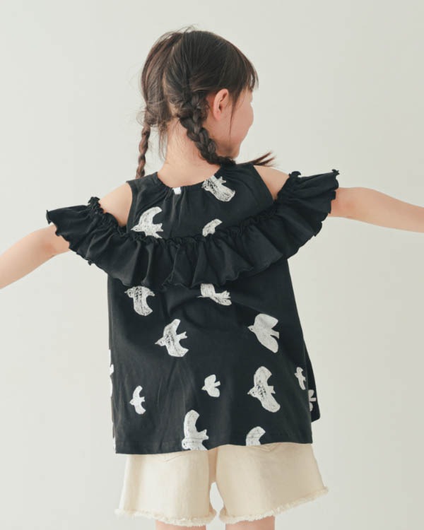 【ニコフラート】オフショルダーバードフリル Tシャツ / ブラック