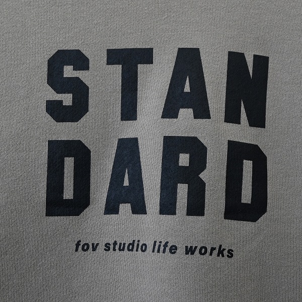 【25FW】STANDARD トレーナー / アッシュブラウン