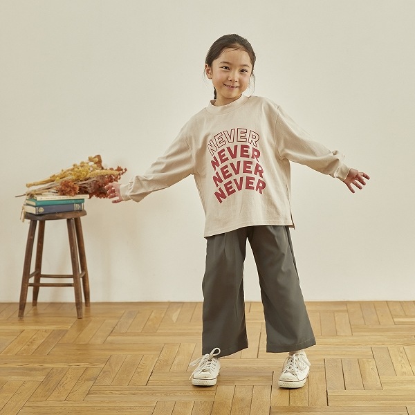 【25FW】NEVER L/S Tシャツ / サンド