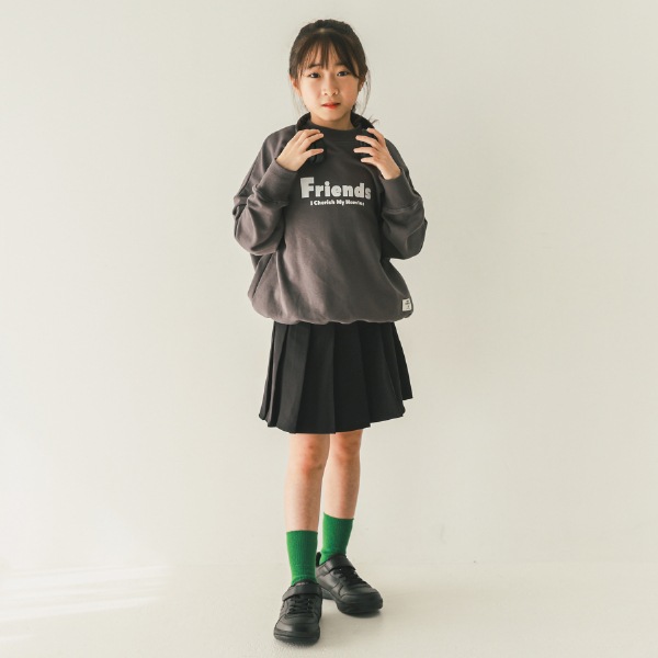 【25FW】FRIENDS トレーナー / チャコールグレー