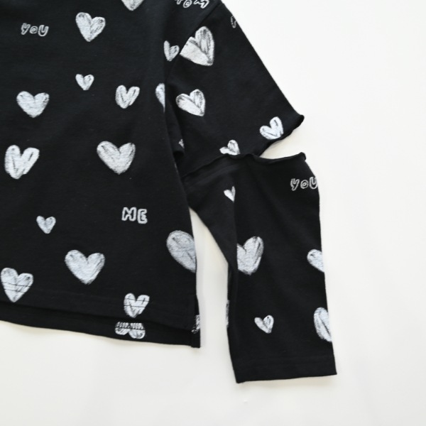 【25FW】ハート ロングＴシャツ / ブラック