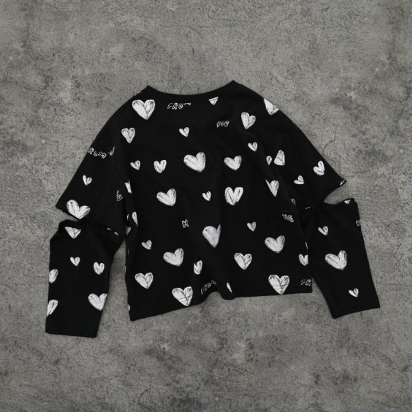 【25FW】ハート ロングＴシャツ / ブラック