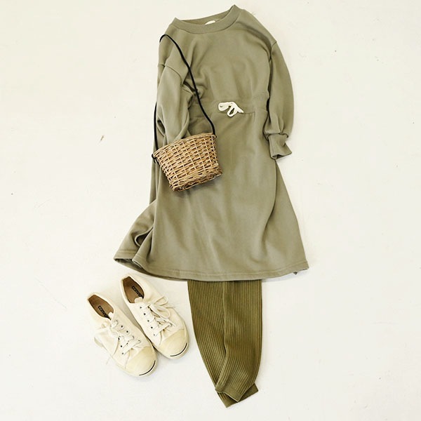 リブレギンス　カーキ