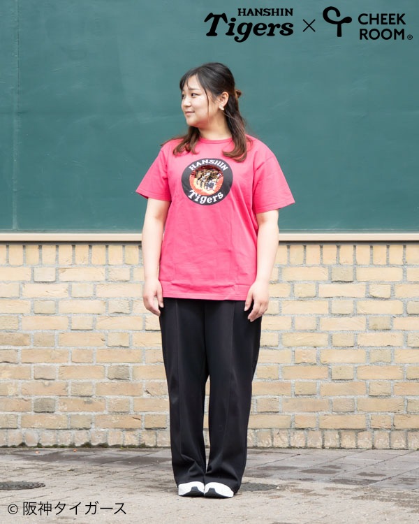 【チークルーム】阪神タイガース限定コラボ スパンコール Tシャツ 大人 / ピンク