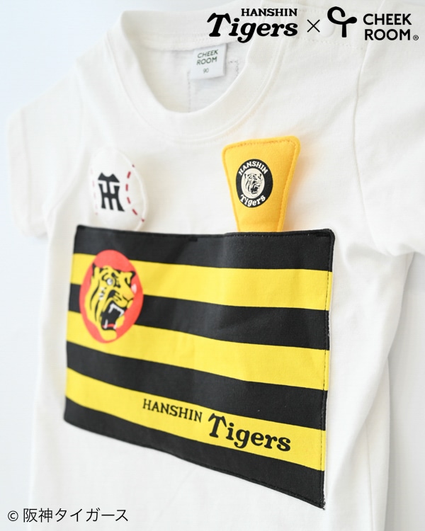 【チークルーム】阪神タイガース限定コラボ 球団旗 Tシャツ / オフホワイト