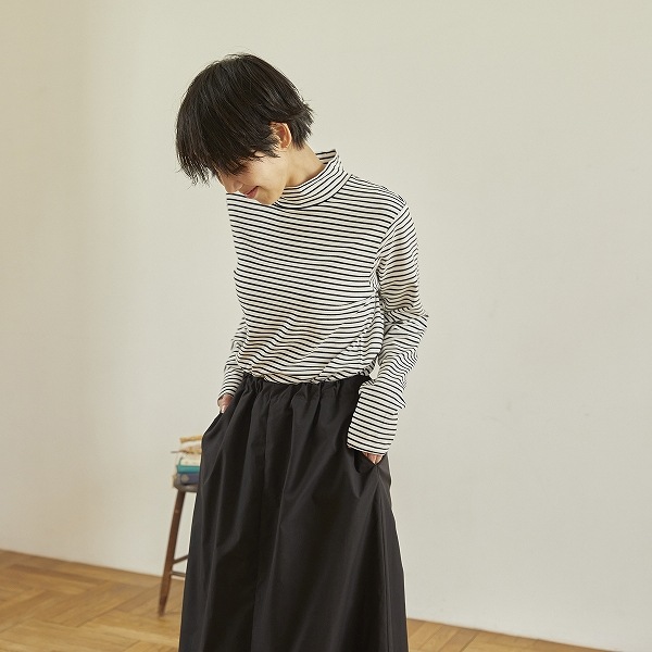 【25FW】ボーダープチハイネック L/S Tシャツ / ブラック