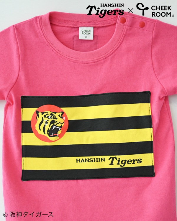 【チークルーム】阪神タイガース限定コラボ 球団旗 Tシャツ / ピンク