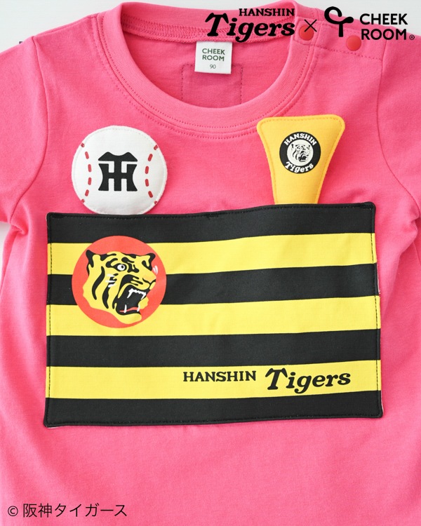 【チークルーム】阪神タイガース限定コラボ 球団旗 Tシャツ / ピンク