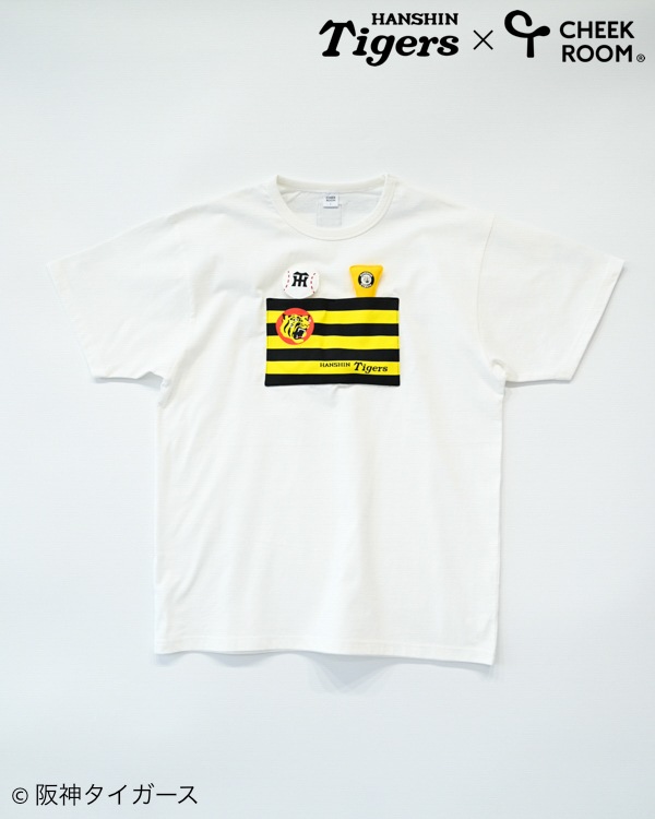 【チークルーム】阪神タイガース限定コラボ 球団旗 Tシャツ 大人 / オフホワイト