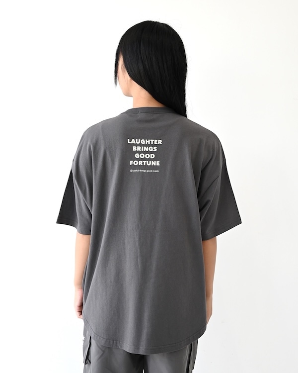 【ジェネレーター】LAUGHT Tシャツ / チャコールグレー