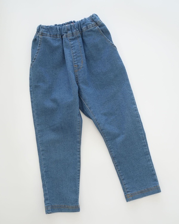 【定番】テーパードスリムデニムパンツ