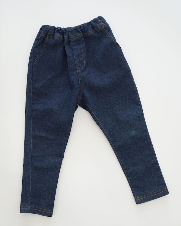 【定番】テーパードスリムデニムパンツ