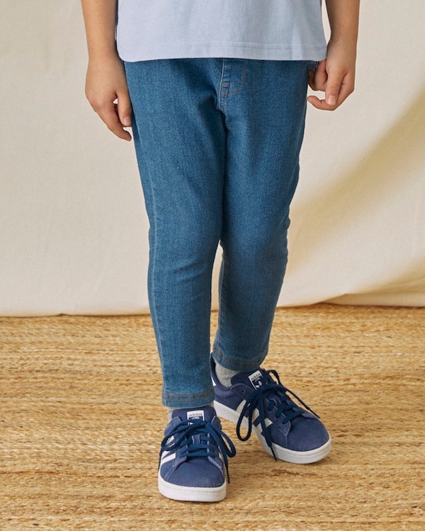 【定番】テーパードスリムデニムパンツ