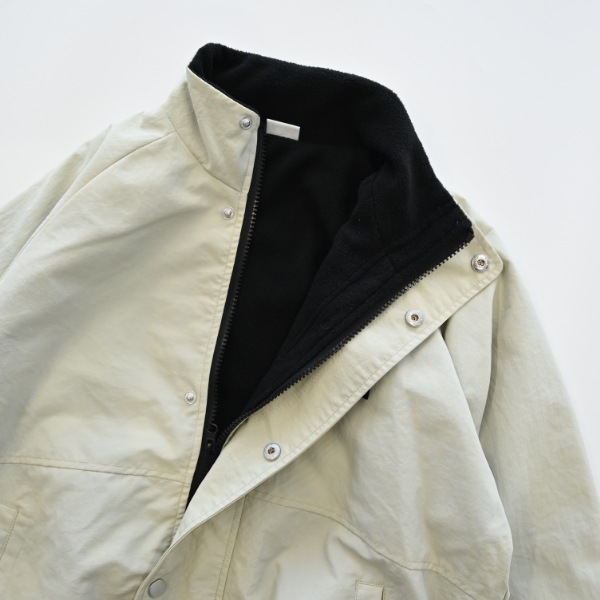 【25FW】ナイロン ジャケット / サンド