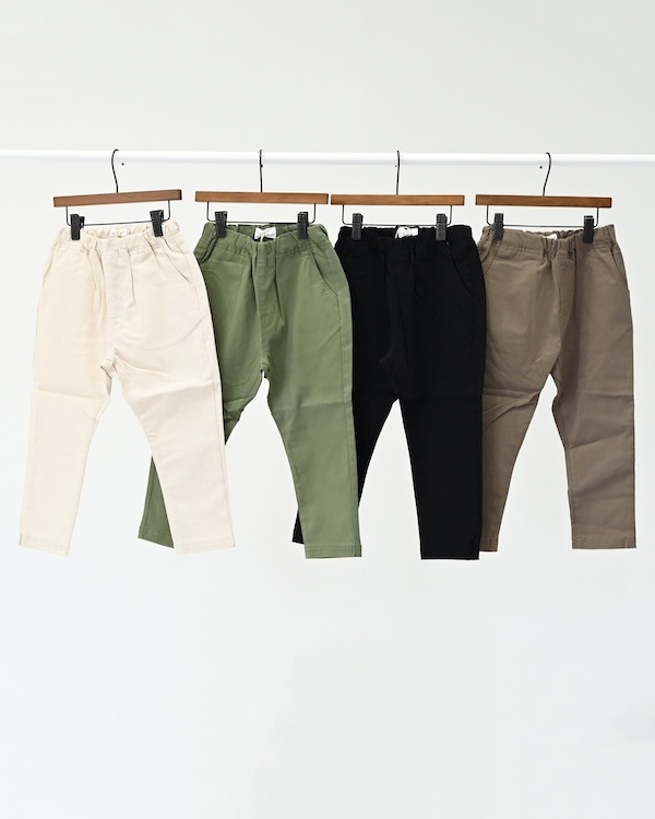 【定番】テーパードスリムパンツ