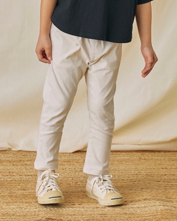 【定番】テーパードスリムパンツ