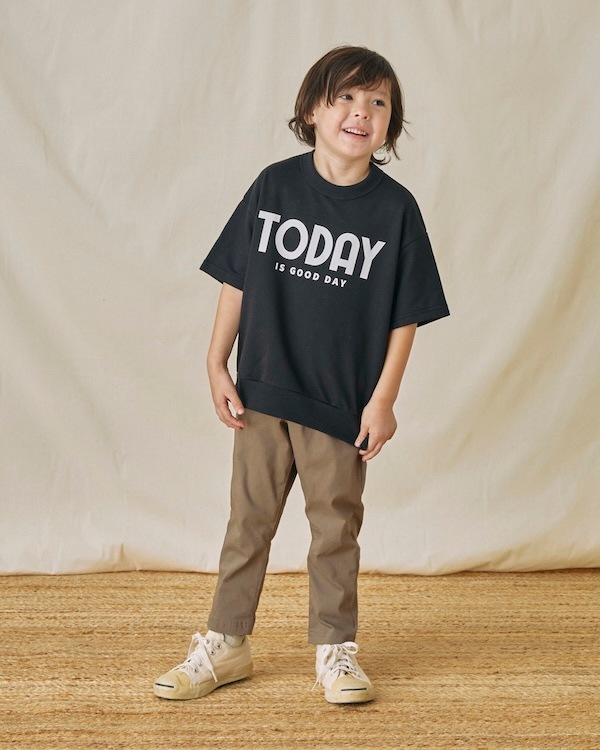 【定番】テーパードスリムパンツ