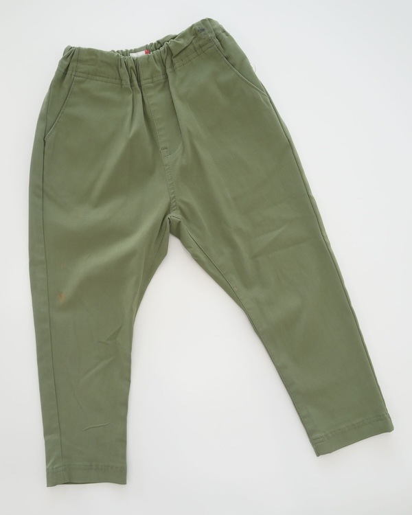 【定番】テーパードスリムパンツ