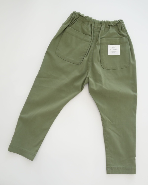 【定番】テーパードスリムパンツ