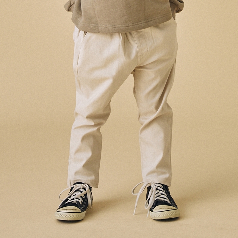 【定番】テーパードスリムパンツ