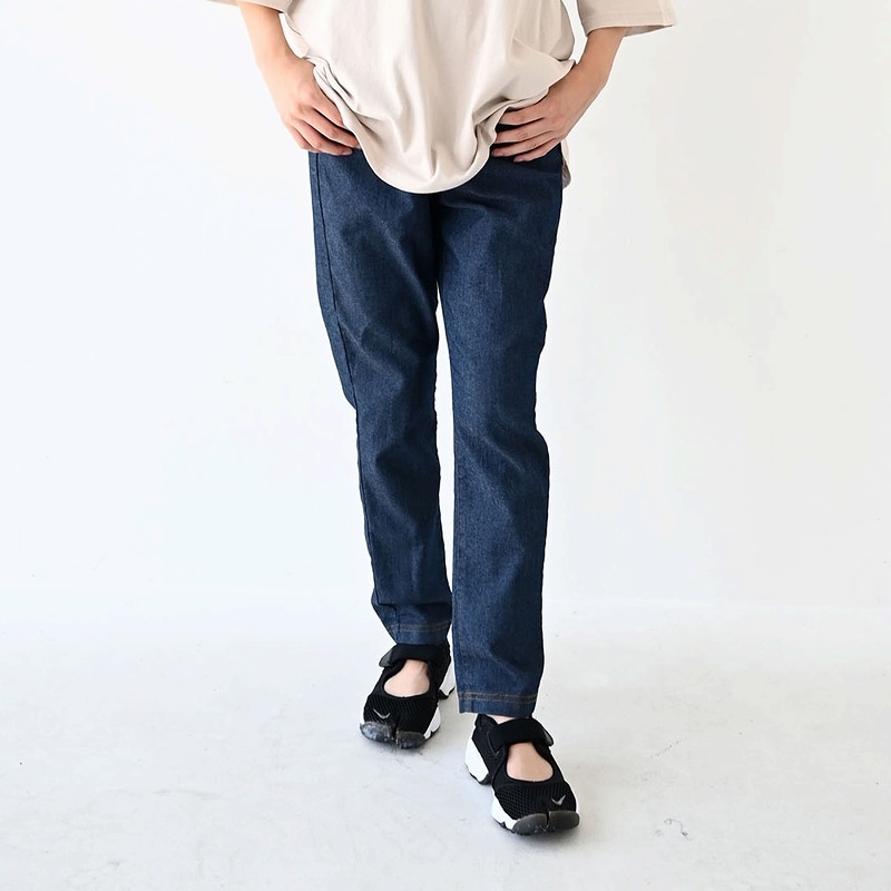 【定番】テーパードスリムデニムパンツ (Fサイズ)