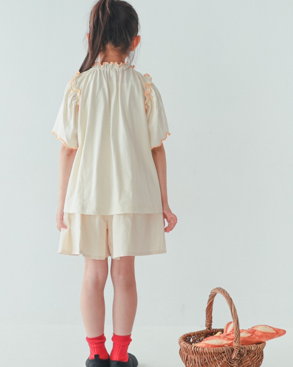 【エヌエイチティー】タックショートパンツ / アイボリー