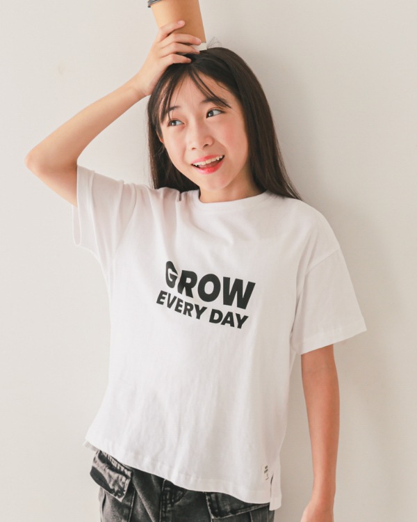 【ジーンズベー】GROW EVERY DAY Tシャツ / オフホワイト