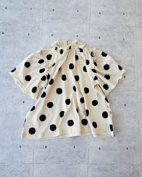【ニコフラート】ドットギャザーＴシャツ / アイボリー