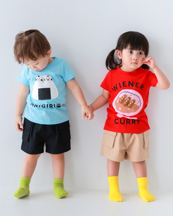 【チークルーム】ウインナーカレー Tシャツ / レッド