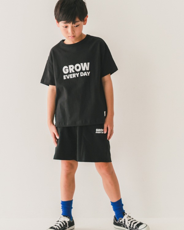 【ジーンズベー】GROW EVERY DAY Tシャツ / ブラック