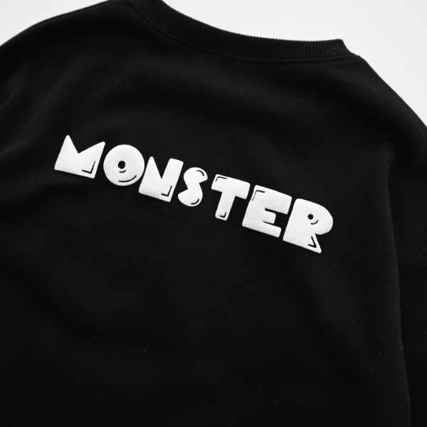 【25FW】モンスターなりきり トレーナー / ブラック