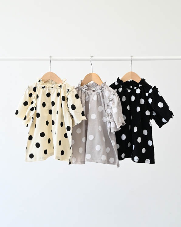 【ニコフラート】ドットギャザーＴシャツ / グレー