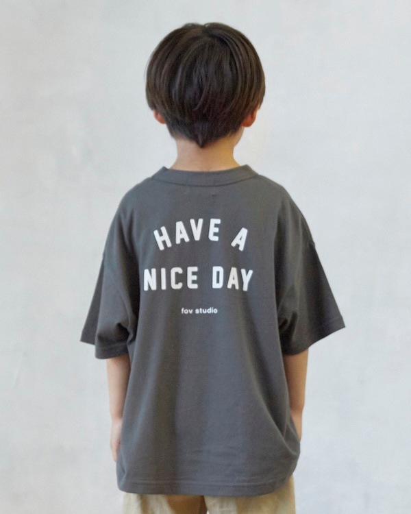 【26PS】NICE DAY Tシャツ / チャコールグレー