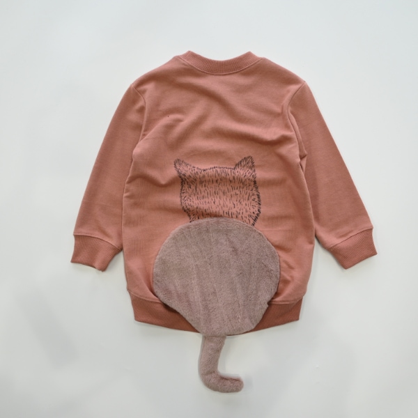 【25FW】ねこ トレーナー / カメオブラウン