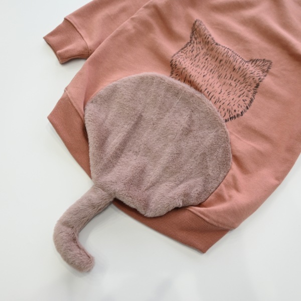 【25FW】ねこ トレーナー / カメオブラウン