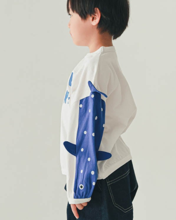 【ニコフラート】ジンベイザメ袖ロングTシャツ / オフホワイト