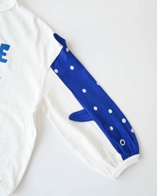 【ニコフラート】ジンベイザメ袖ロングTシャツ / オフホワイト