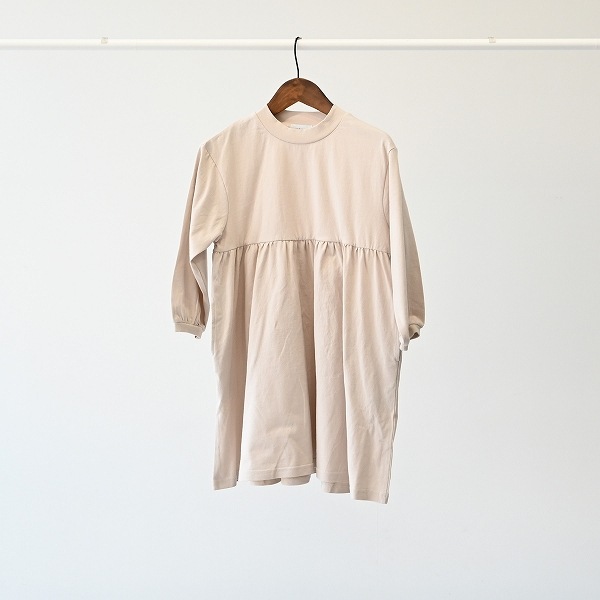 【25FW】ギャザーワンピース / サンド