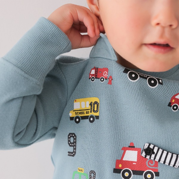 【25FW】働く車の時計 トレーナー / ブルー