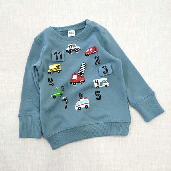 【25FW】働く車の時計 トレーナー / ブルー