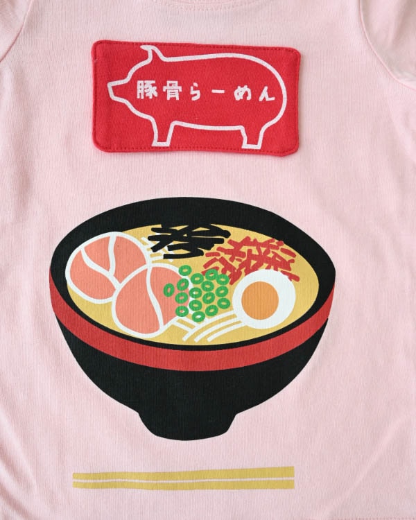 【チークルーム】豚骨ラーメンＴシャツ / ピンク