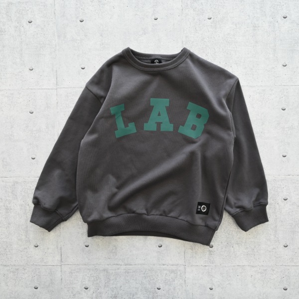 【25FW】LAB トレーナー / チャコールグレー