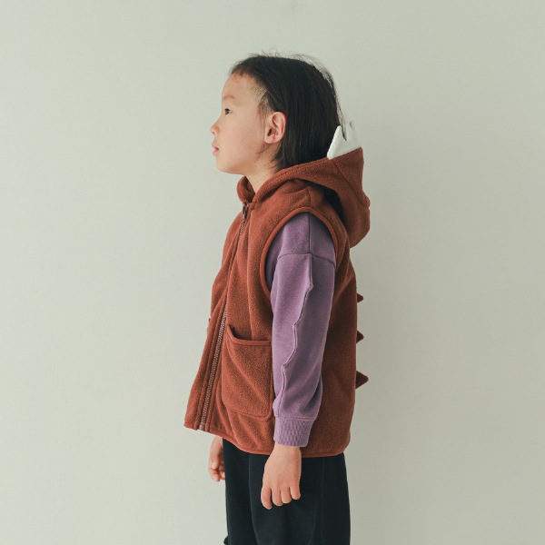 【25FW】恐竜 フリースベスト / ブラウン