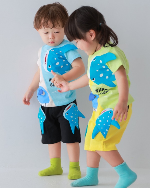 【チークルーム】くじらとさめ Tシャツ / ライトグリーン
