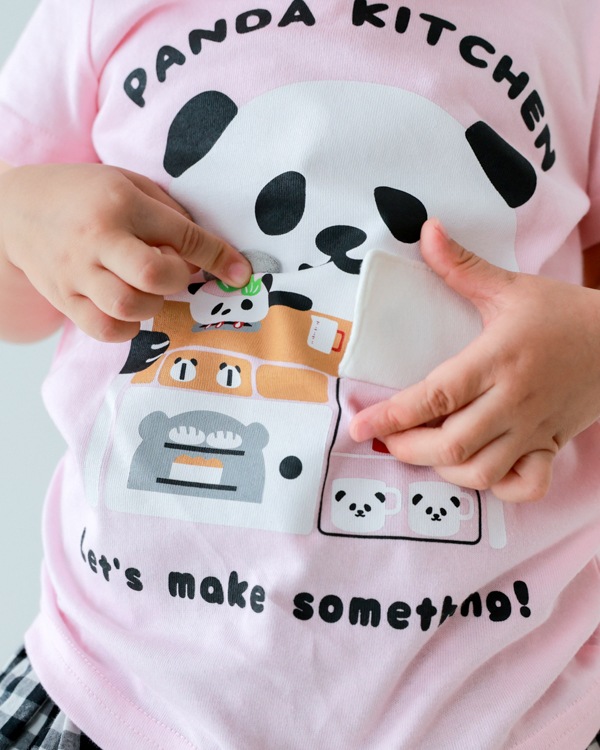 【チークルーム】パンダキッチン Tシャツ / ピンク